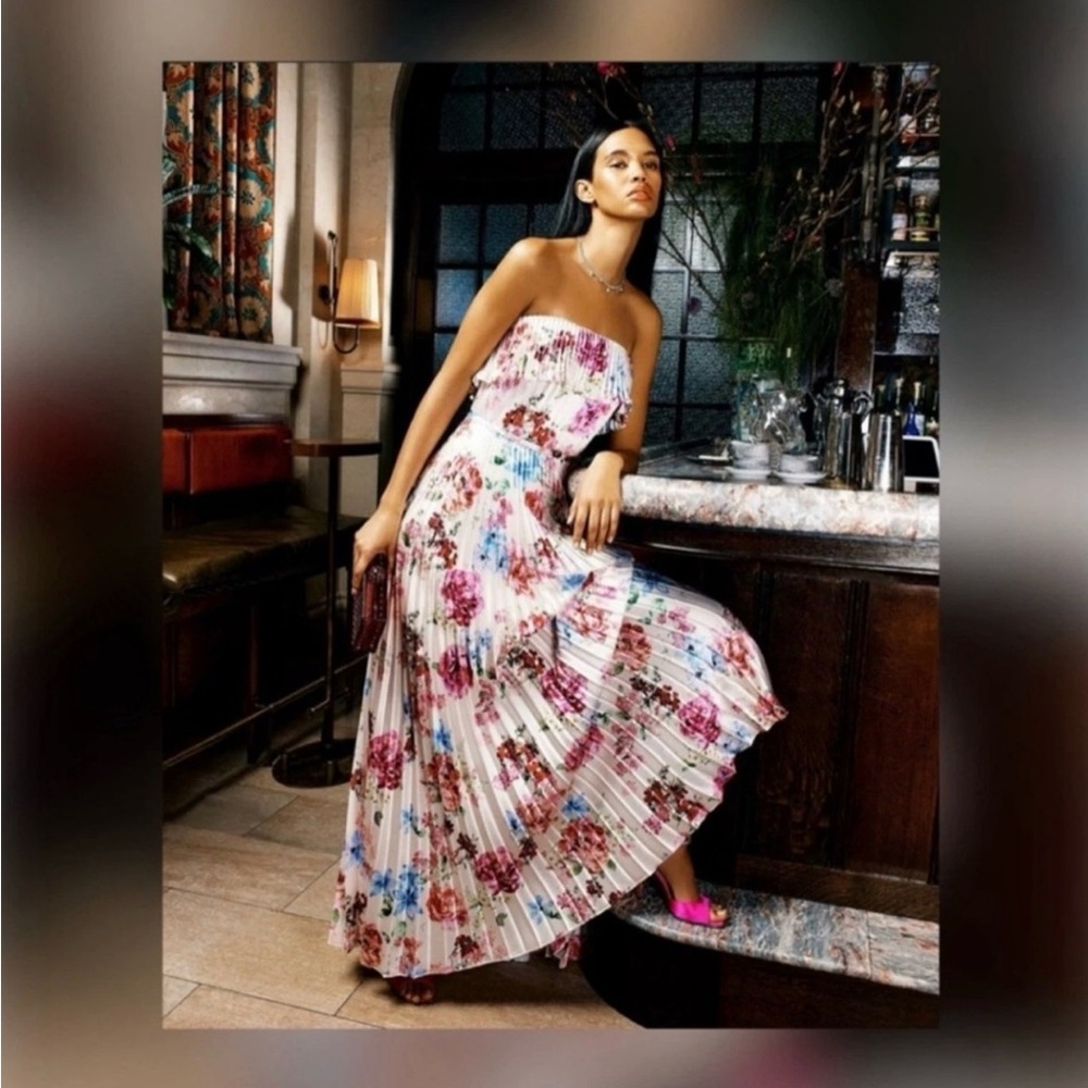 Monique Lhuillier Satin Strapless Pleated Gown